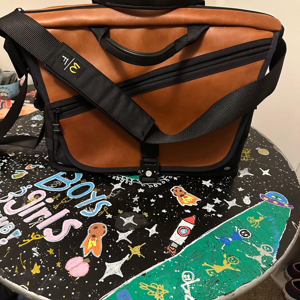 Elegant Tan and Black Men's Messenger Bag